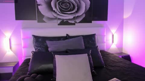 sofi_sp online show from September 24, 11:39 am