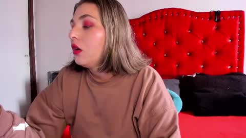 Sofia  bella online show from June 24, 6:04 pm