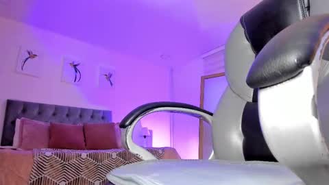 sofia_collen_ online show from November 7, 8:11 pm