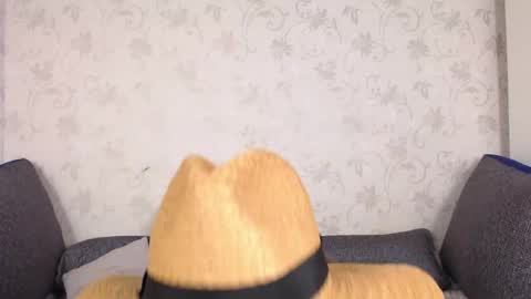 Sofia here online show from May 15, 12:30 am