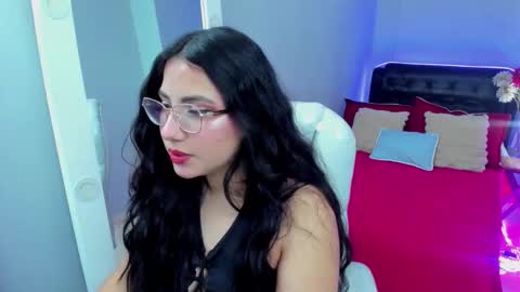 sofia online show from March 18, 6:30 am