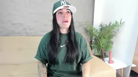 Snapshot of sofia_riveraa chatting on September 19, 8:12 pm SOFIA online show from September 19, 8:12 pm