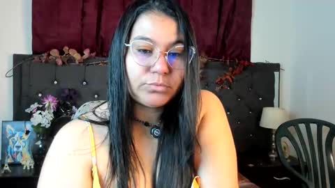 sofia_sorceress online show from October 30, 11:49 pm