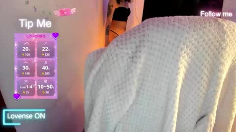 Snapshot of sofia_thomson_t chatting on September 29, 10:58 am Sofia Thomson online show from September 29, 10:58 am