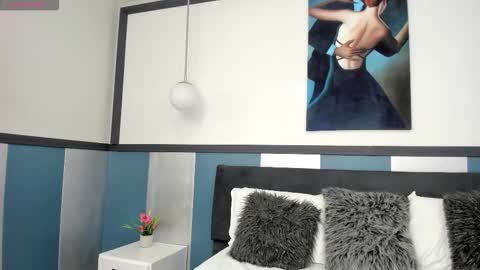 Sofia online show from October 12, 8:10 pm