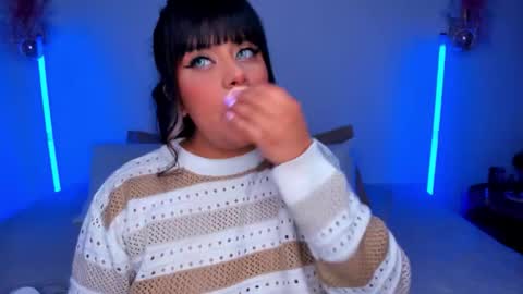 Sofi cortes626 Ig online show from December 17, 7:59 am