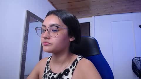 Sofia online show from November 9, 3:26 pm