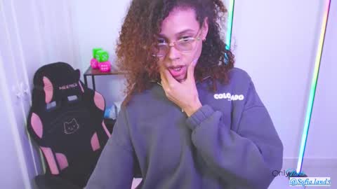 sofialand11 online show from March 24, 7:53 pm