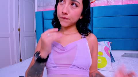 Snapshot of sofiamiiller chatting on January 25, 6:12 am Sofia Miller online show from January 25, 6:12 am