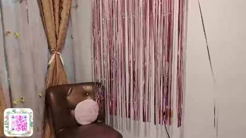 Snapshot of sofibelladelavega chatting on September 29, 4:39 pm Sofi Bella online show from September 29, 4:39 pm