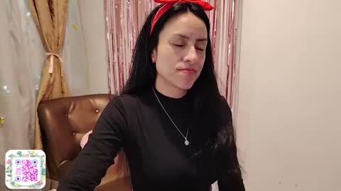 Snapshot of sofibelladelavega chatting on October 2, 5:01 pm Sofi Bella online show from October 2, 5:01 pm
