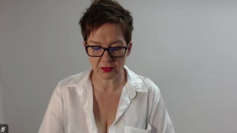 Sofie Velvet online show from March 3, 7:26 am