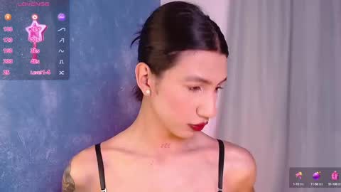 Snapshot of sofiia_grey_ chatting on January 23, 1:45 pm Sofi online show from January 23, 1:45 pm
