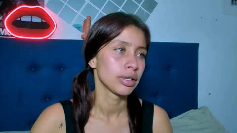Snapshot of sofiia_tay chatting on September 10, 3:02 pm sofiia_tay online show from September 10, 3:02 pm