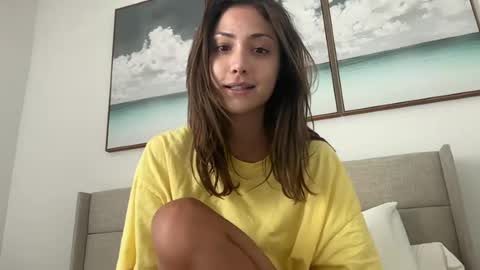 sofiuhhh online show from July 11, 6:00 pm