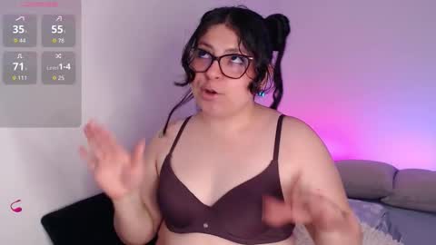 Lau  online show from November 10, 6:10 pm