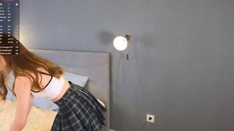 Snapshot of soft_babe chatting on February 5, 5:31 pm Milisa online show from February 5, 5:31 pm