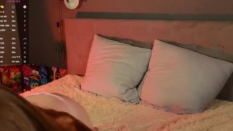 Snapshot of soft_babe chatting on March 12, 1:36 am Milisa online show from March 12, 1:36 am
