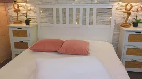 Lilly online show from February 19, 6:23 am