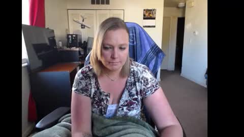 Rose online show from November 3, 8:43 pm