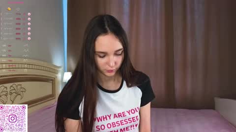 Elly online show from October 17, 7:01 am