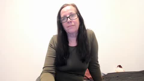 Soft Peach Goddess online show from January 16, 5:27 am