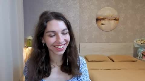 Kelly online show from April 2, 2:13 pm