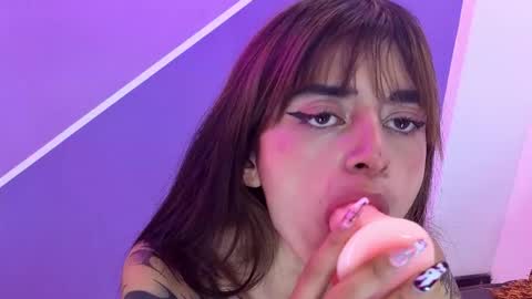 sofy_durand online show from March 19, 3:39 pm