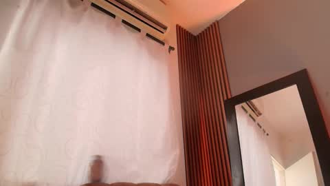 sofy west online show from December 15, 6:26 pm