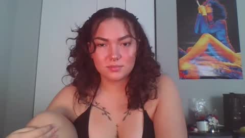 Snapshot of sola_reina chatting on September 18, 5:39 pm Sola Reina online show from September 18, 5:39 pm