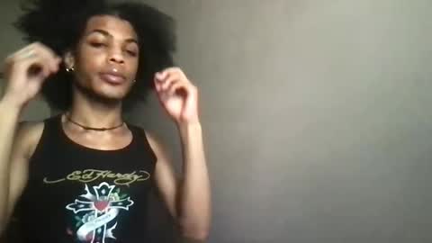 SolaceEve online show from April 1, 6:38 pm