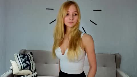 Monica online show from November 7, 6:21 pm