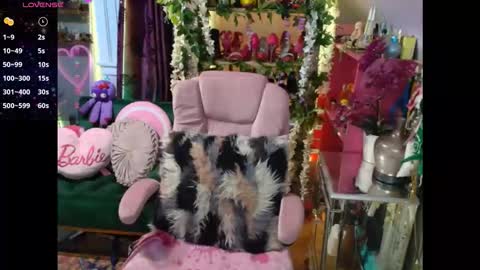 solesticia online show from February 16, 1:37 am