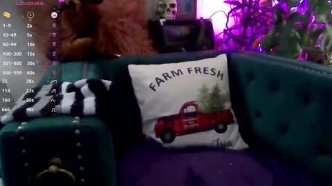 solesticia online show from December 19, 10:05 pm