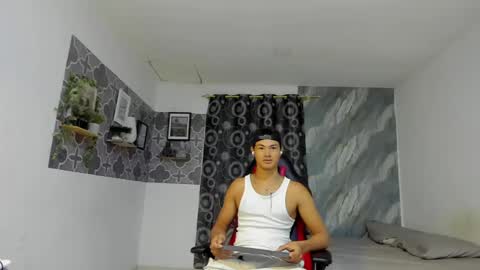 son_hades online show from April 8, 3:42 am