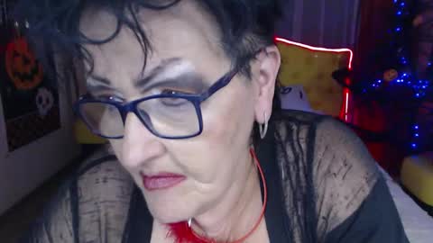 sondrariddle online show from October 30, 12:11 am