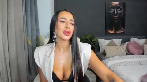 Snapshot of sonia__rey chatting on October 12, 12:14 am Sonia  Rey online show from October 12, 12:14 am