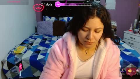 Snapshot of soniafuckboobs chatting on December 3, 7:38 am soniafuckboobs online show from December 3, 7:38 am