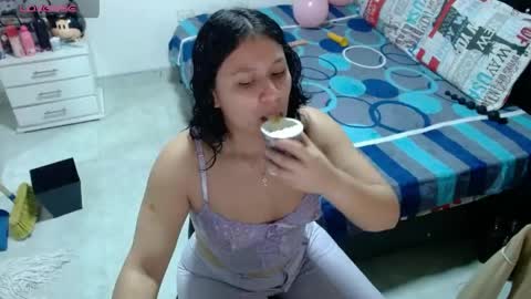 sonialatin69 online show from April 15, 12:41 pm