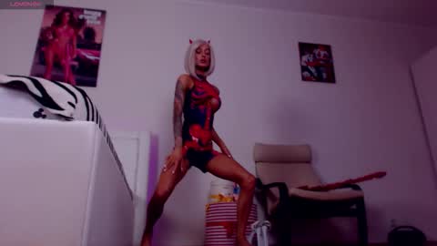 Sonja Ray online show from October 31, 9:21 am