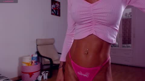 Snapshot of sonjanextray chatting on October 1, 7:40 am Sonja Ray online show from October 1, 7:40 am