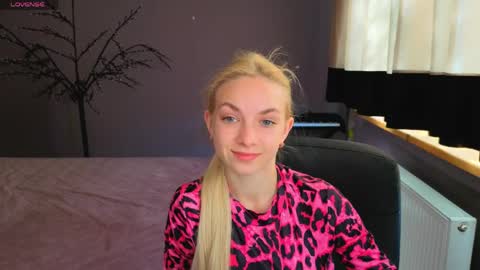 Sonya online show from May 5, 5:57 am