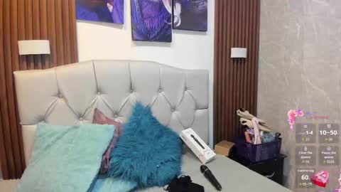 Snapshot of sophi_thaylorr chatting on October 16, 2:06 pm Sophi Thaylorr online show from October 16, 2:06 pm