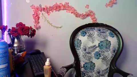 sophia online show from October 25, 11:05 pm