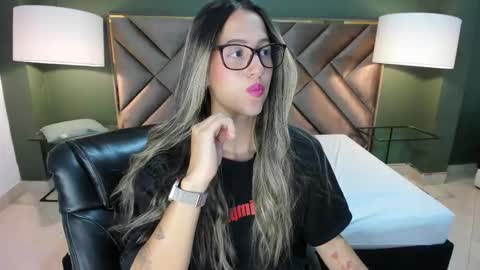 Sofia online show from February 5, 2:31 pm