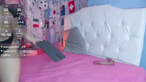 Sophie online show from July 15, 4:11 pm