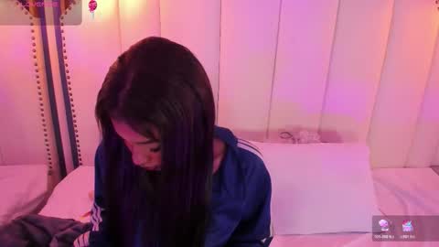 Sophie online show from December 19, 12:00 pm