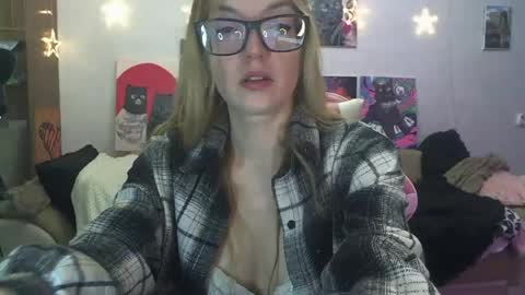 SophiaSonata online show from March 1, 9:08 pm