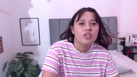 Snapshot of sophie_and_alis chatting on October 22, 6:42 pm Sophie Alis online show from October 22, 6:42 pm