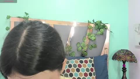 S O P H I E online show from April 10, 2:44 pm